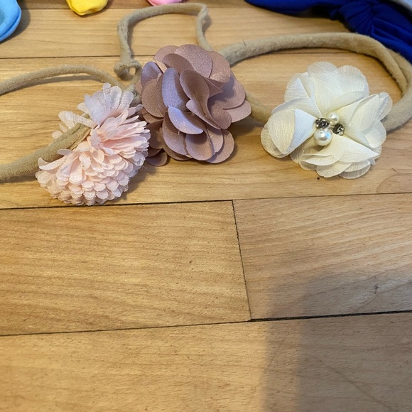 Assortment of Baby/Toddler Headbands - Picture 2 of 3